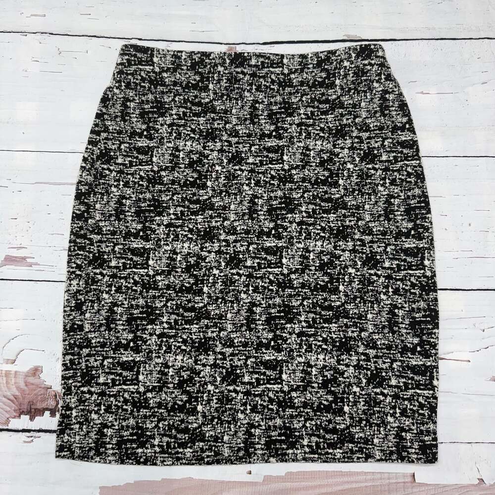 Philosophy Black & White Patterned High Rise Stretchy Pull On Knee Length Skirt‎